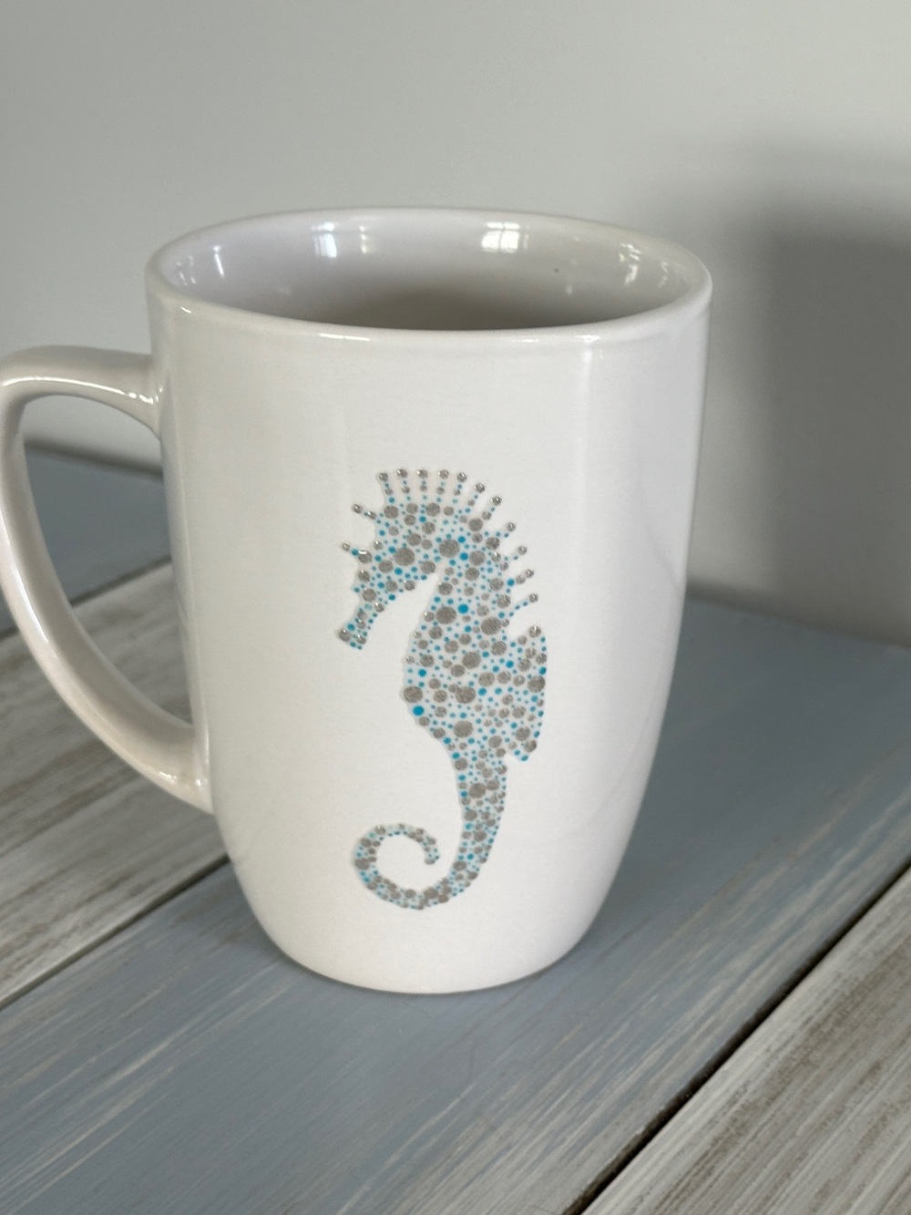NWT White Ceramic Coffee Mug W Coastal Seahorse Design